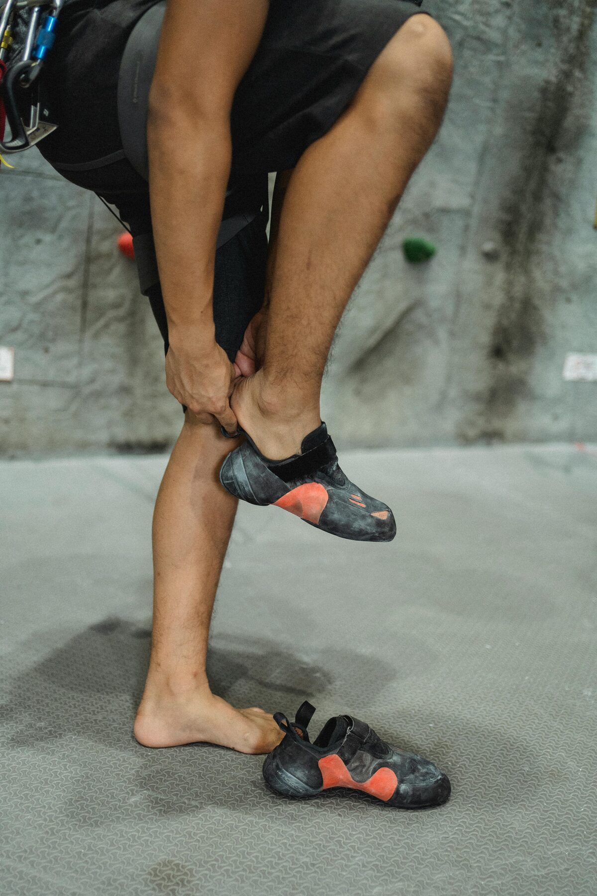 Detail eines Kletterschuhs